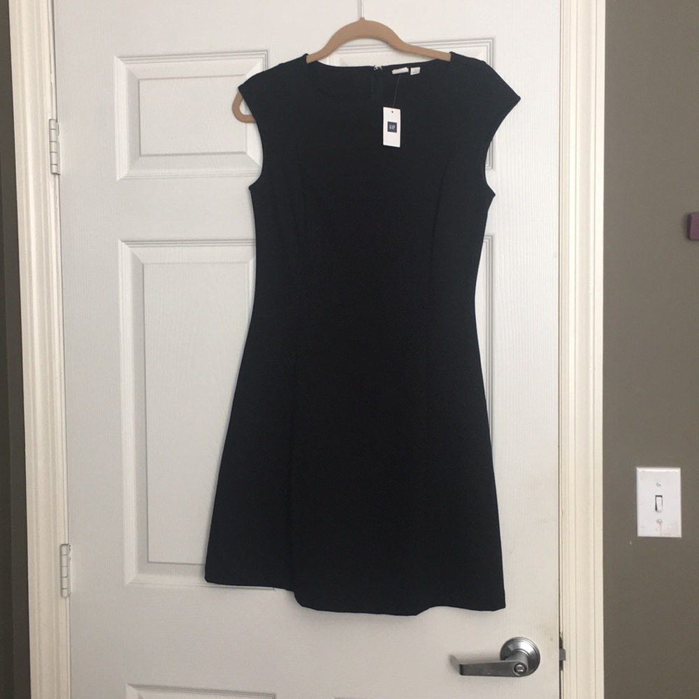 NWT black Gap dress